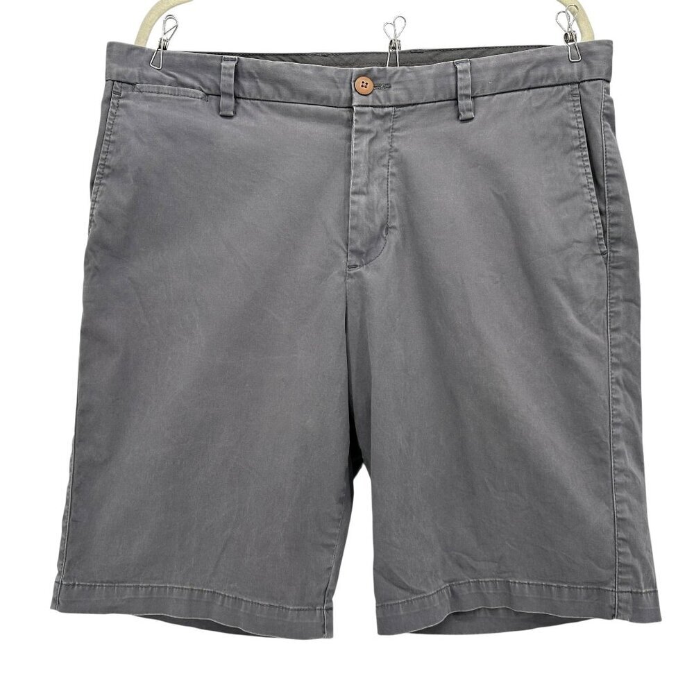 Tommy Bahama Mens 36 Shorts Flat Front Distressed Gray Pockets Logo